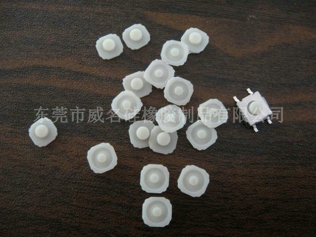 有腳單點(diǎn)硅膠按鍵，觸感非常